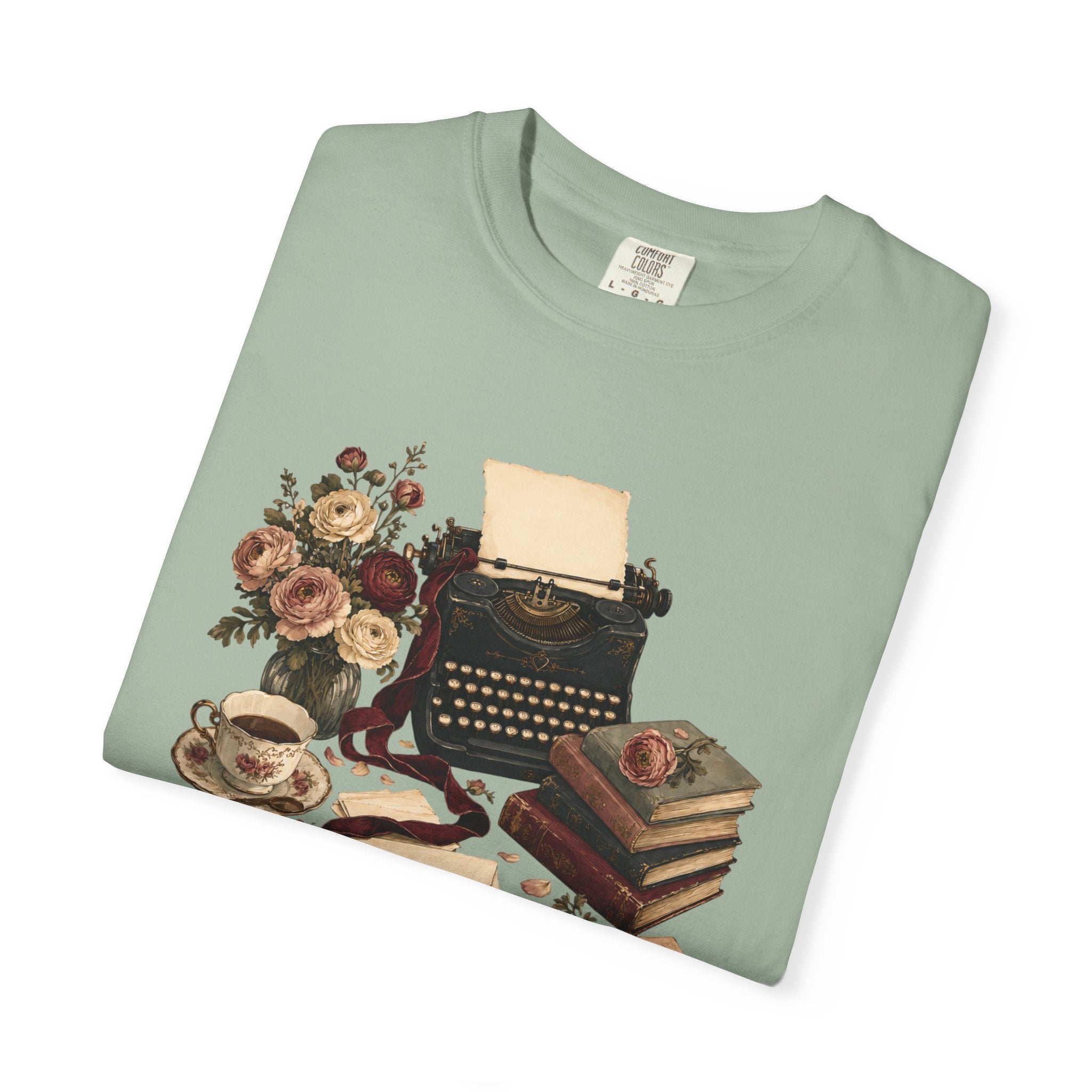 Vintage Typewriter & Books T-Shirt