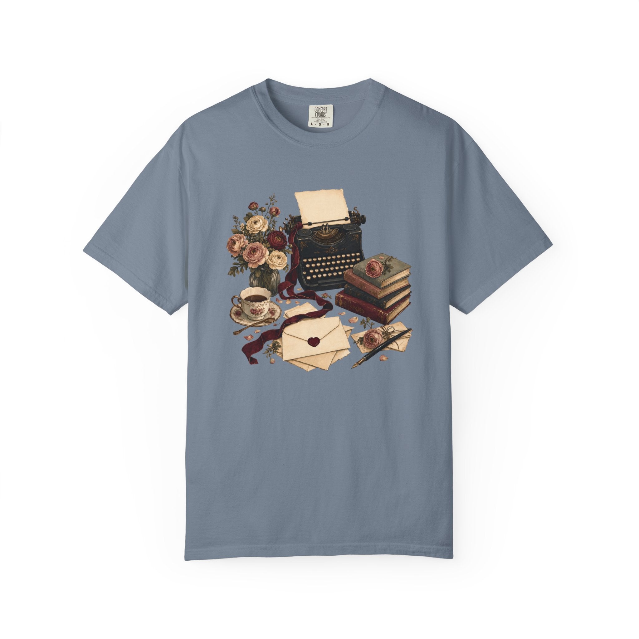Vintage Typewriter & Books T-Shirt