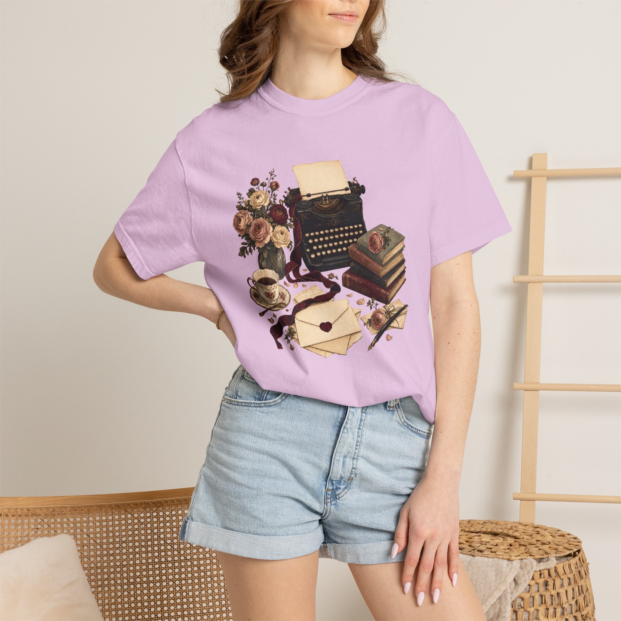 Vintage Typewriter & Books T-Shirt