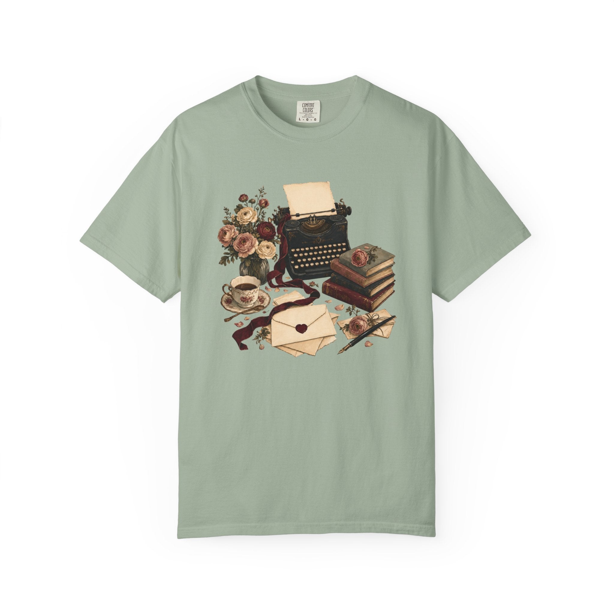 Vintage Typewriter & Books T-Shirt