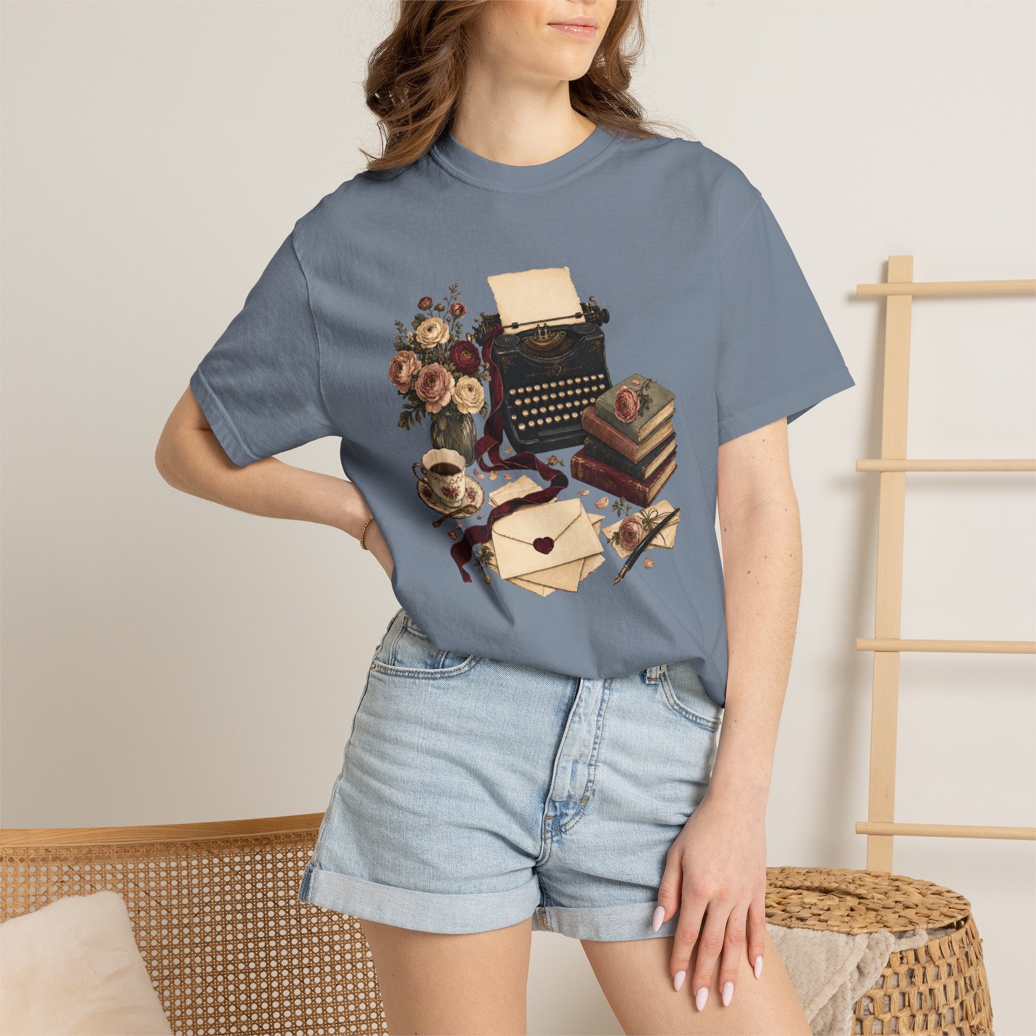 Vintage Typewriter & Books T-Shirt